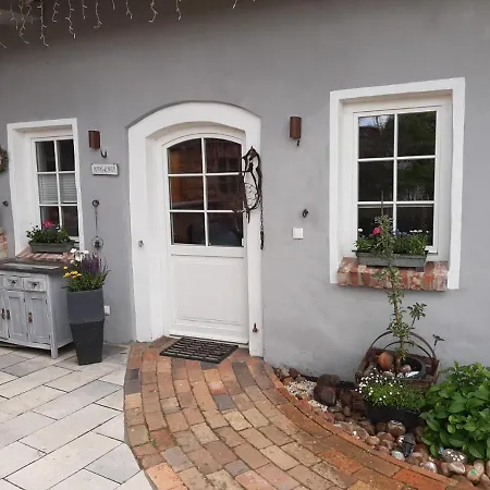 Altes Gewoelbe Mit Sauna Und Whirlpool Im Aussenbereich アパート