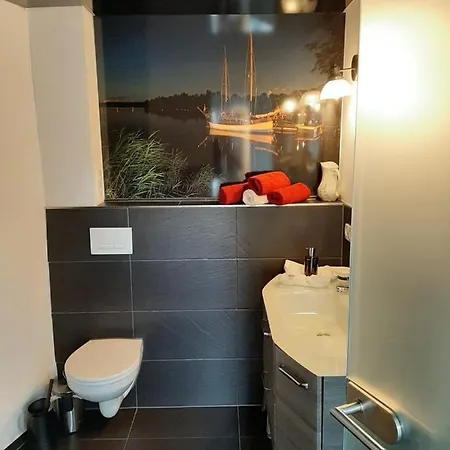 Altes Gewoelbe Mit Sauna Und Whirlpool Im Aussenbereich *