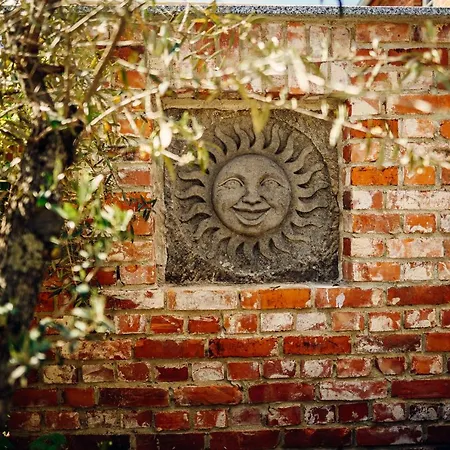 Апартаменты Altes Gewoelbe Mit Sauna Und Whirlpool Im Aussenbereich