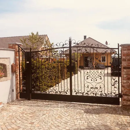 아파트 Altes Gewoelbe Mit Sauna Und Whirlpool Im Aussenbereich *