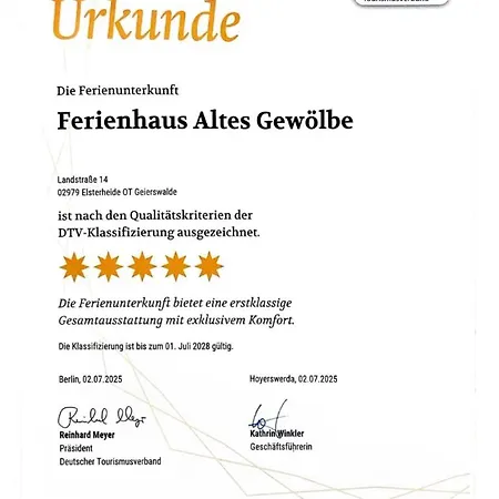 Altes Gewoelbe Mit Sauna Und Whirlpool Im Aussenbereich Appartement Elsterheide