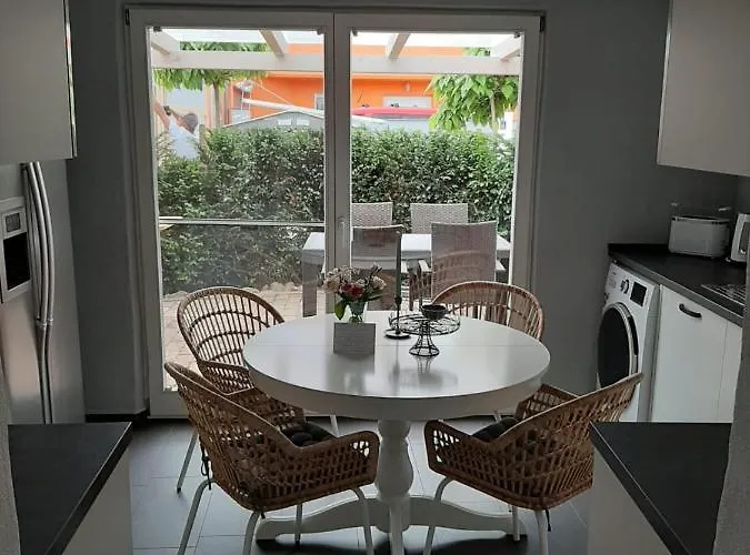 Altes Gewoelbe Mit Sauna Und Whirlpool Im Aussenbereich Apartamento Elsterheide