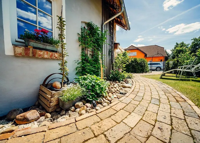 Altes Gewoelbe Mit Sauna Und Whirlpool Im Aussenbereich * Elsterheide